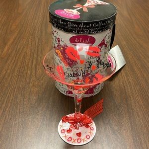 Delish‎ Hugs and Kisses hand painted stemware martini glass, NWT